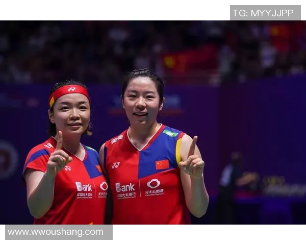 羽毛球团队协作实力对比成都羽毛球队荣获第二名佳绩